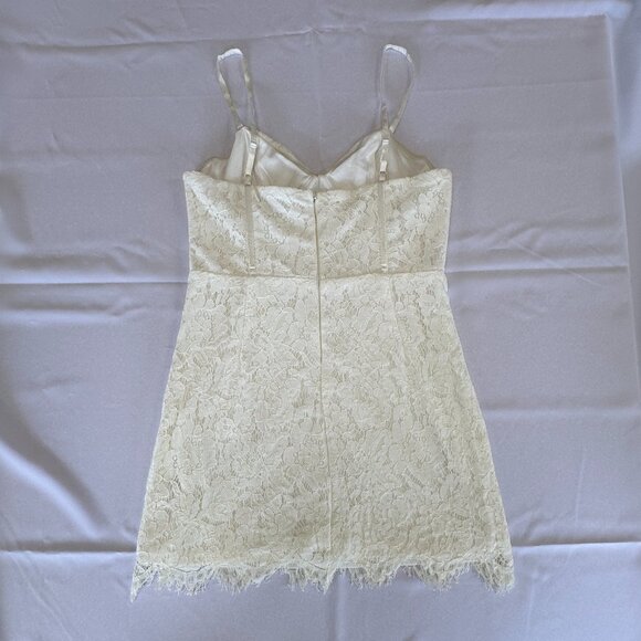 Lulus Lace Mini Dress Size L - Picture 9 of 13